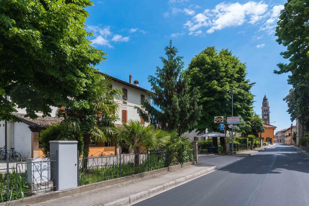 Ristorante Albergo Al Donatore Teor Exterior photo