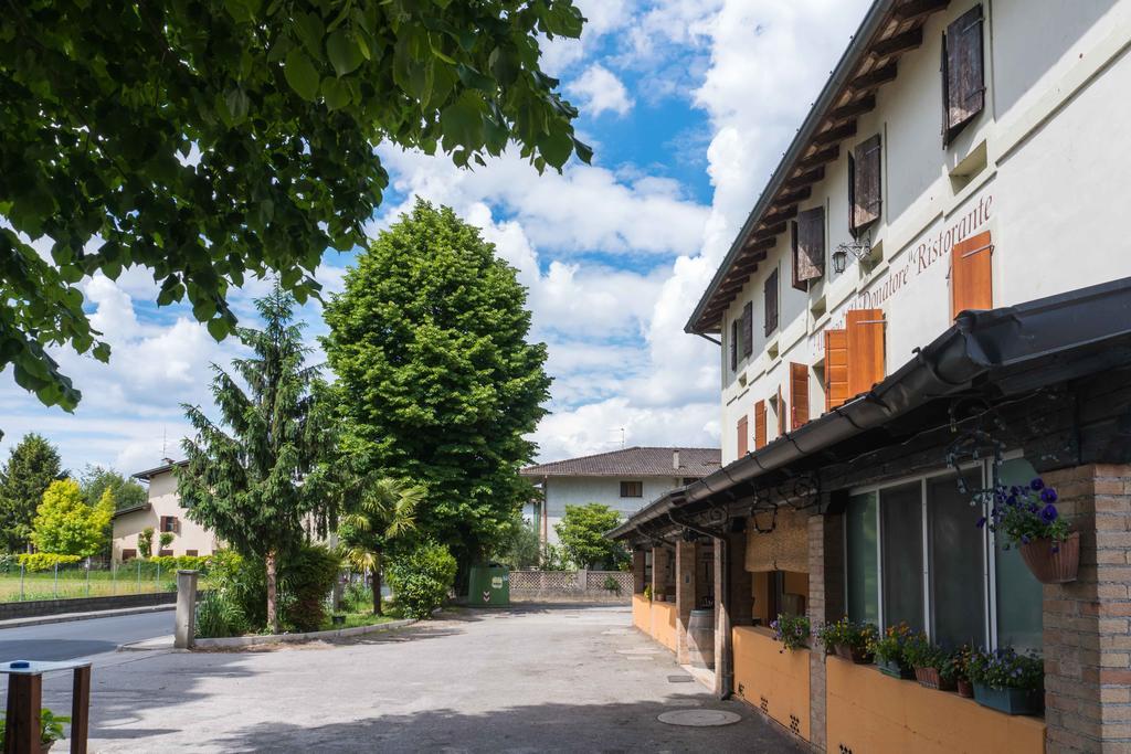 Ristorante Albergo Al Donatore Teor Exterior photo